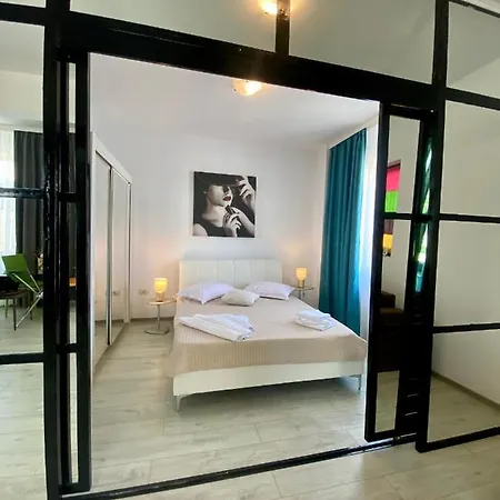 Teissey Blue * Năvodari